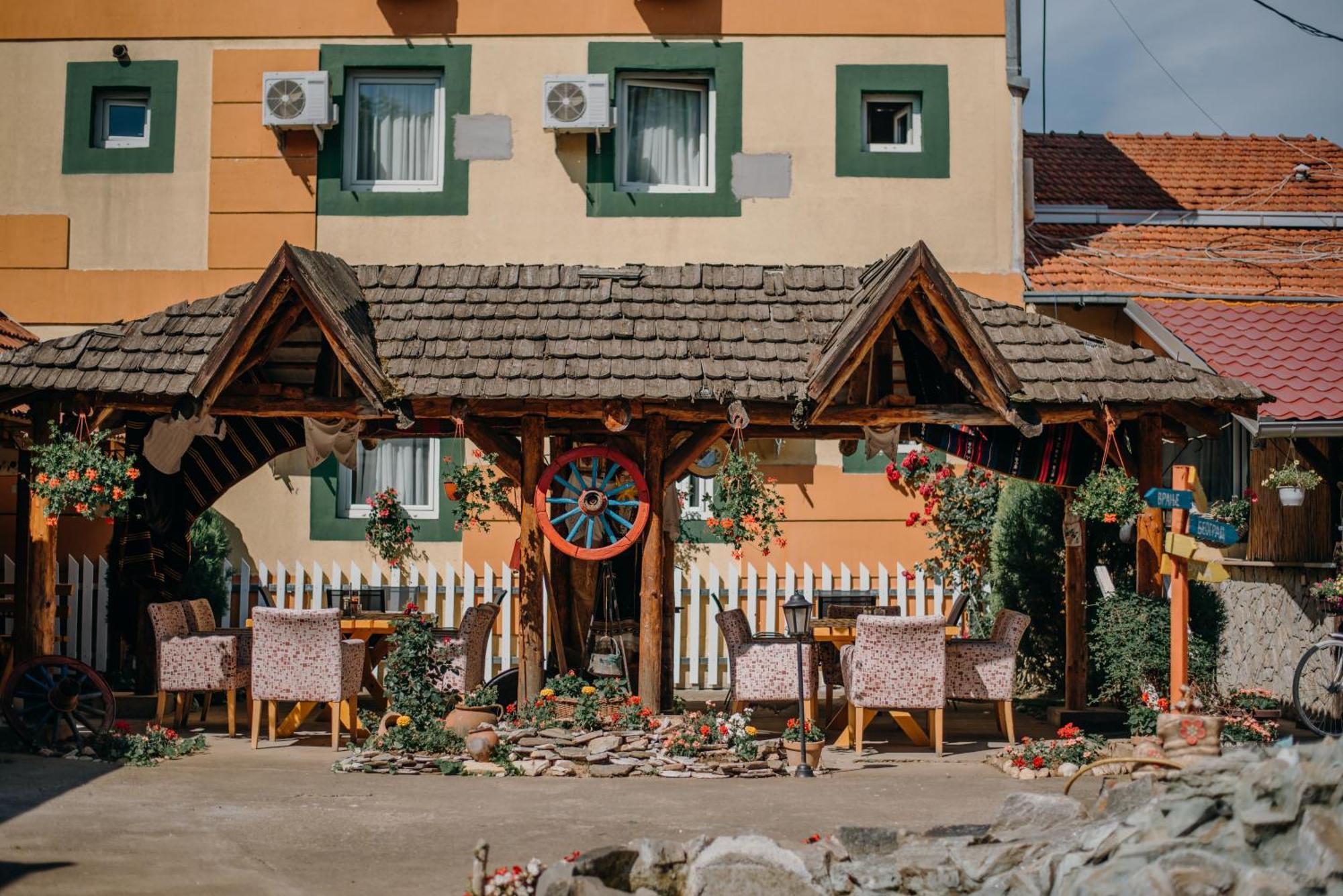 Gros Hotel - Leskovac Лесковац Экстерьер фото