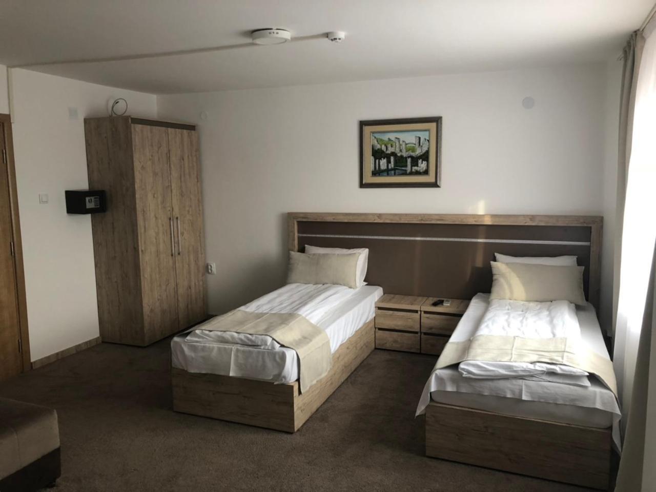 Gros Hotel - Leskovac Лесковац Экстерьер фото