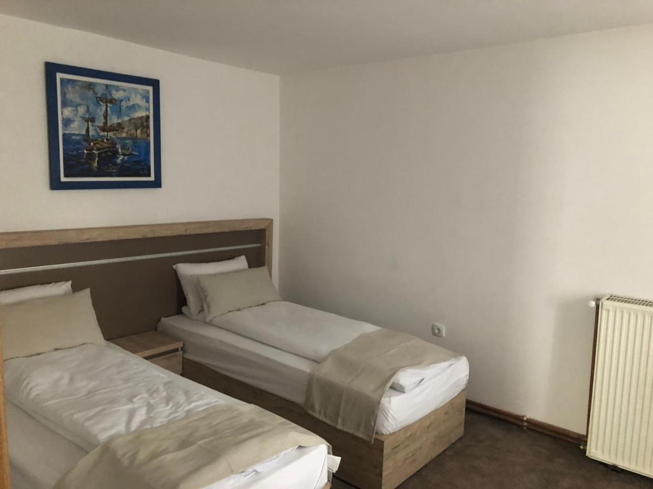 Gros Hotel - Leskovac Лесковац Экстерьер фото